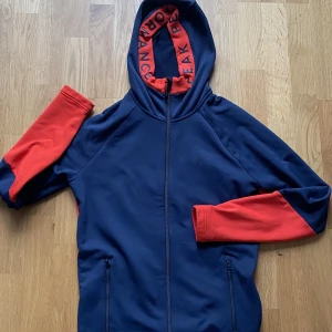 Peak Performance Men’s Rider Zip Hood - Använd en gång Pris kan diskuteras