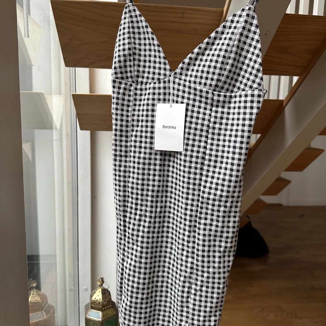 Oanvänd klänning från Bershka - 90