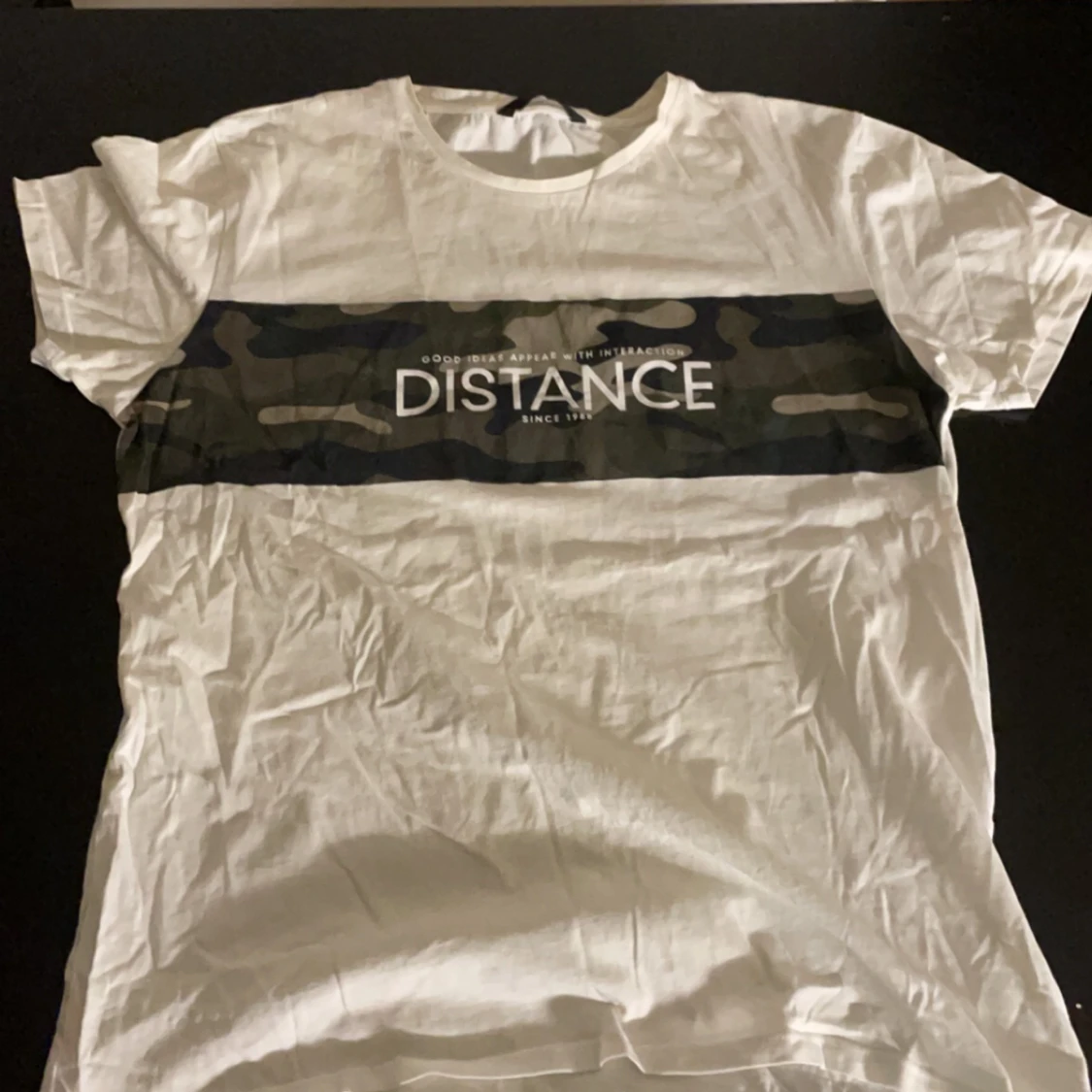 Vit t-shirt med tryck