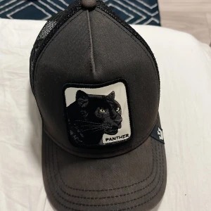 Panther keps - Bra skick men använd Org pris: 500( hatstore ) Pris kan diskuteras
