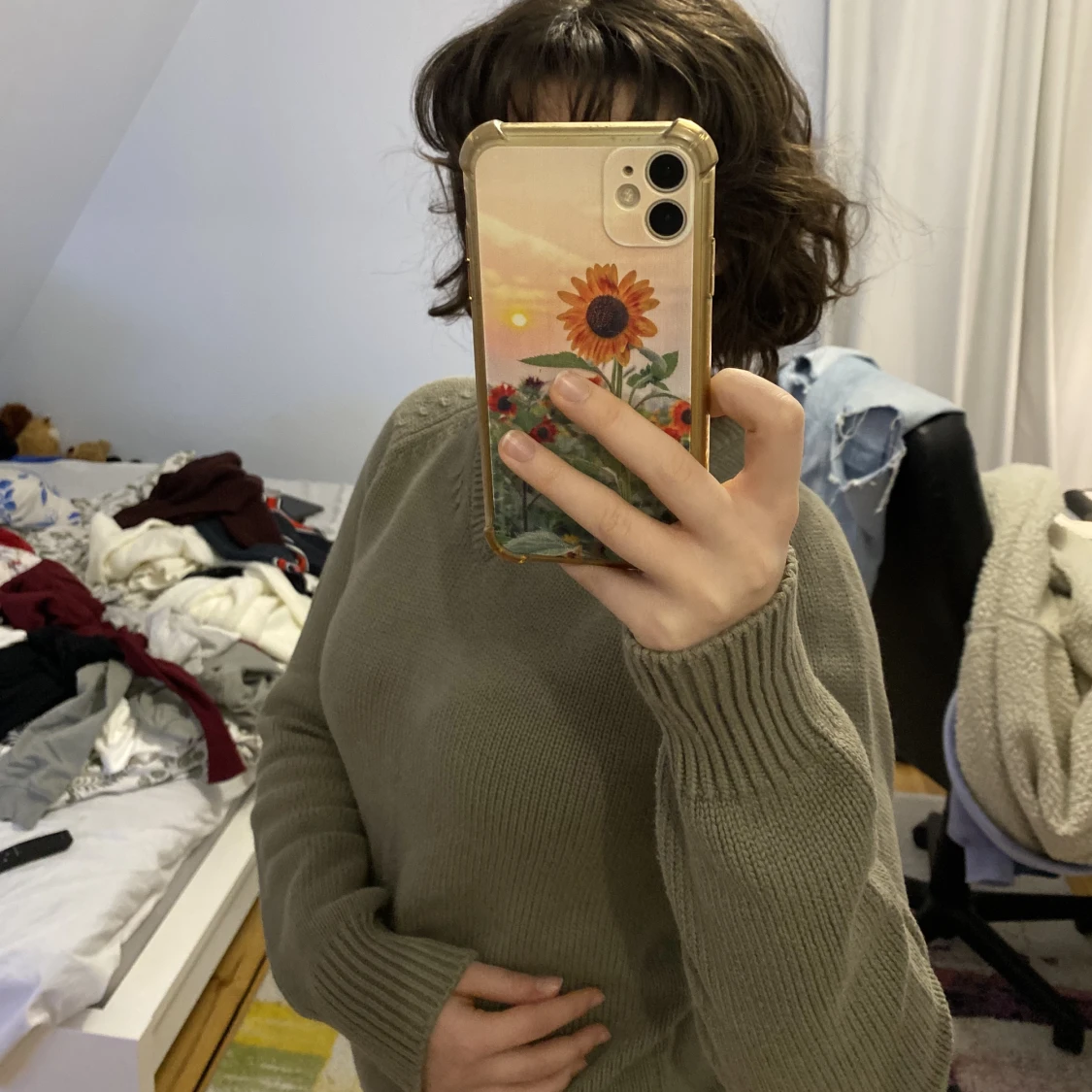 Olivgrön stickad tröja  - 90