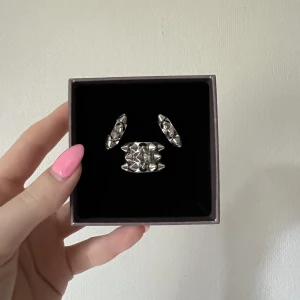 Edblad set - Örhängen och ring från Edblad! Bra skick💗 (tryck inte på köp direkt tack) 