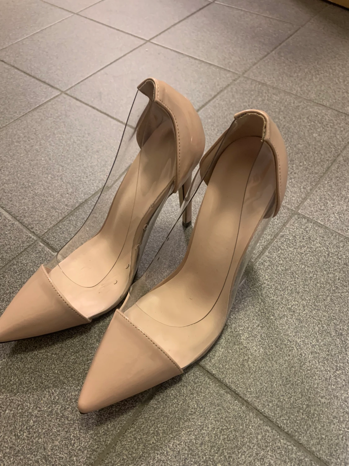 Jättefina klackarna  - 90