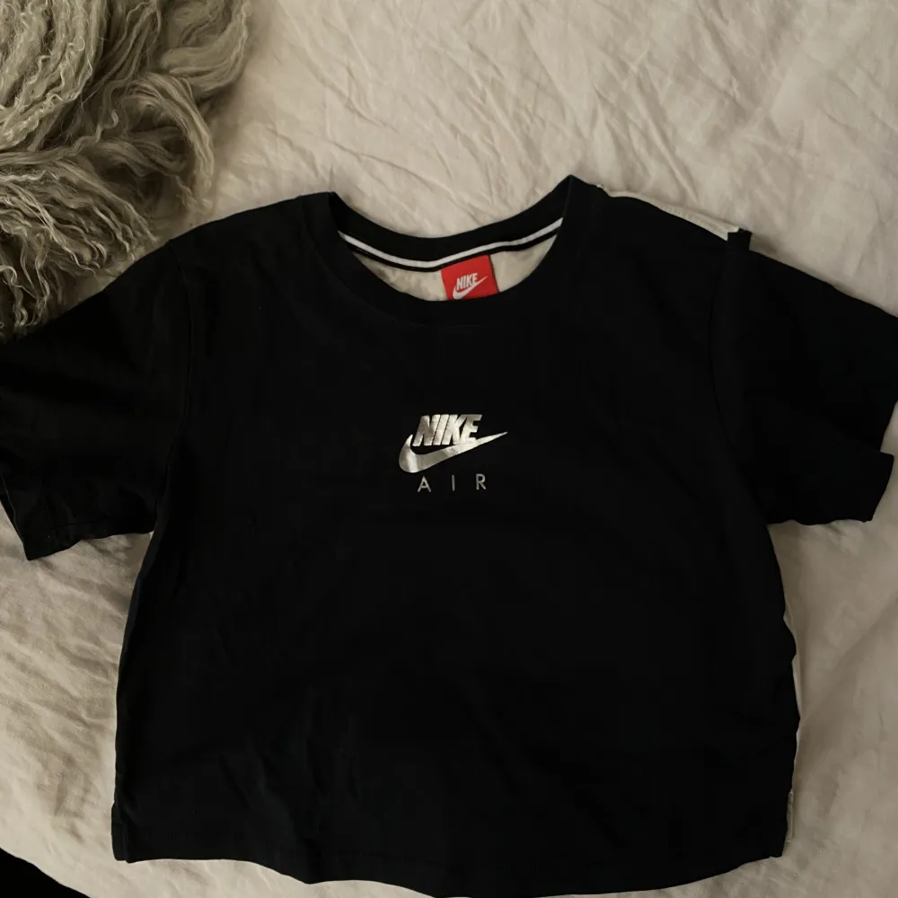Tröja i bomull från Nike strl XS. T-shirts.