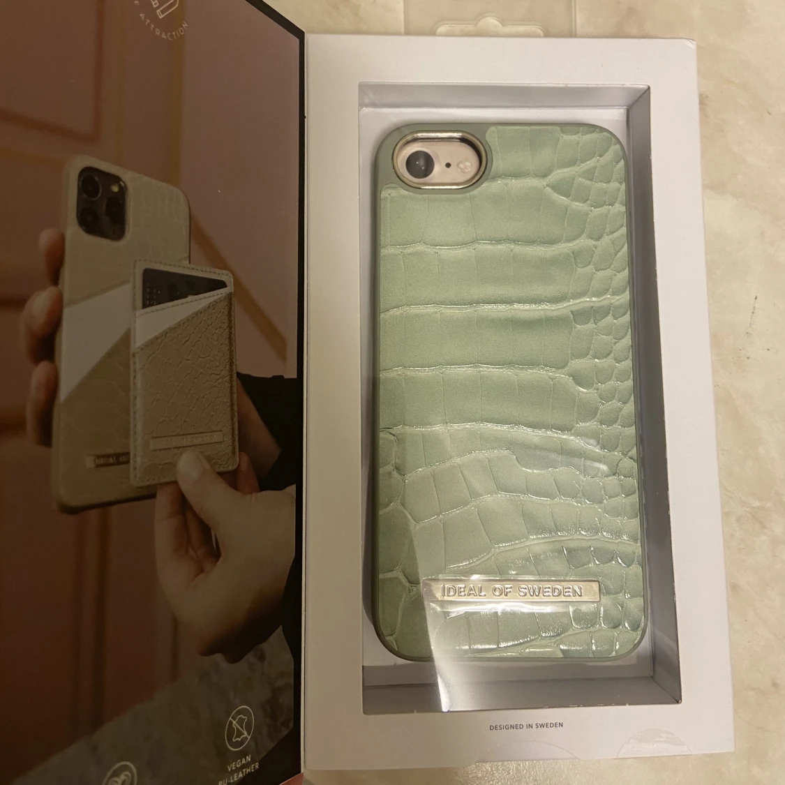 Ideal of Sweden - Mobilskal GRÖN - 90