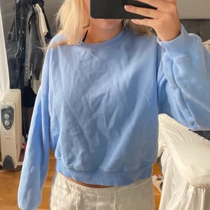 Tröja - Skit snygg sweatshirt! Jätte fin nu till sommaren!