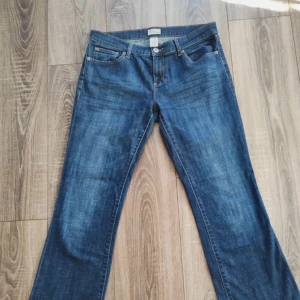 Jeans - Lågmidjade bootcut jeans från gap. Som nya. 