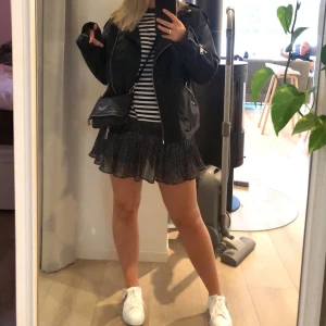 Skinnjacka - Som ny, passar både 38 och 40🤍