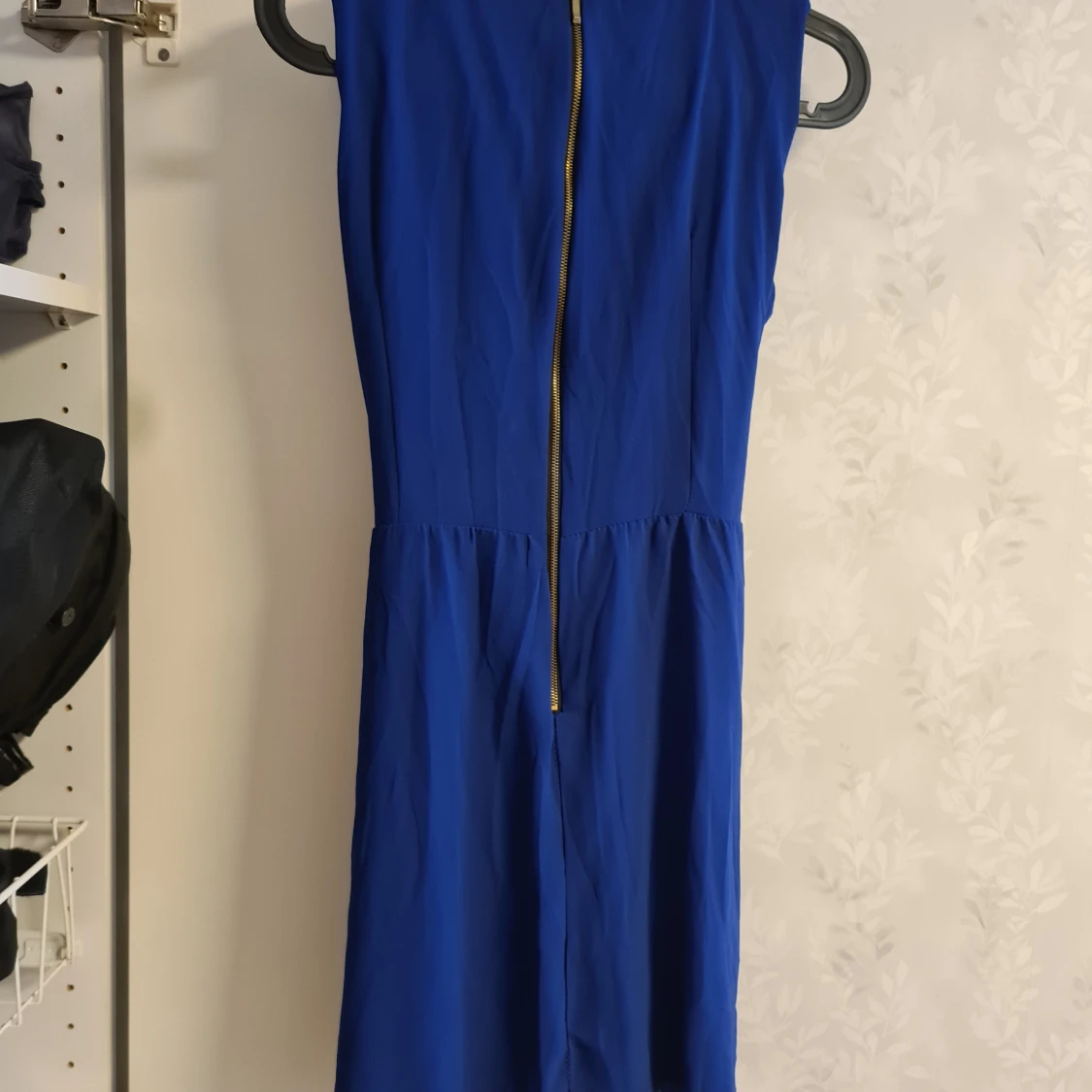 Söt blå klänning - 90