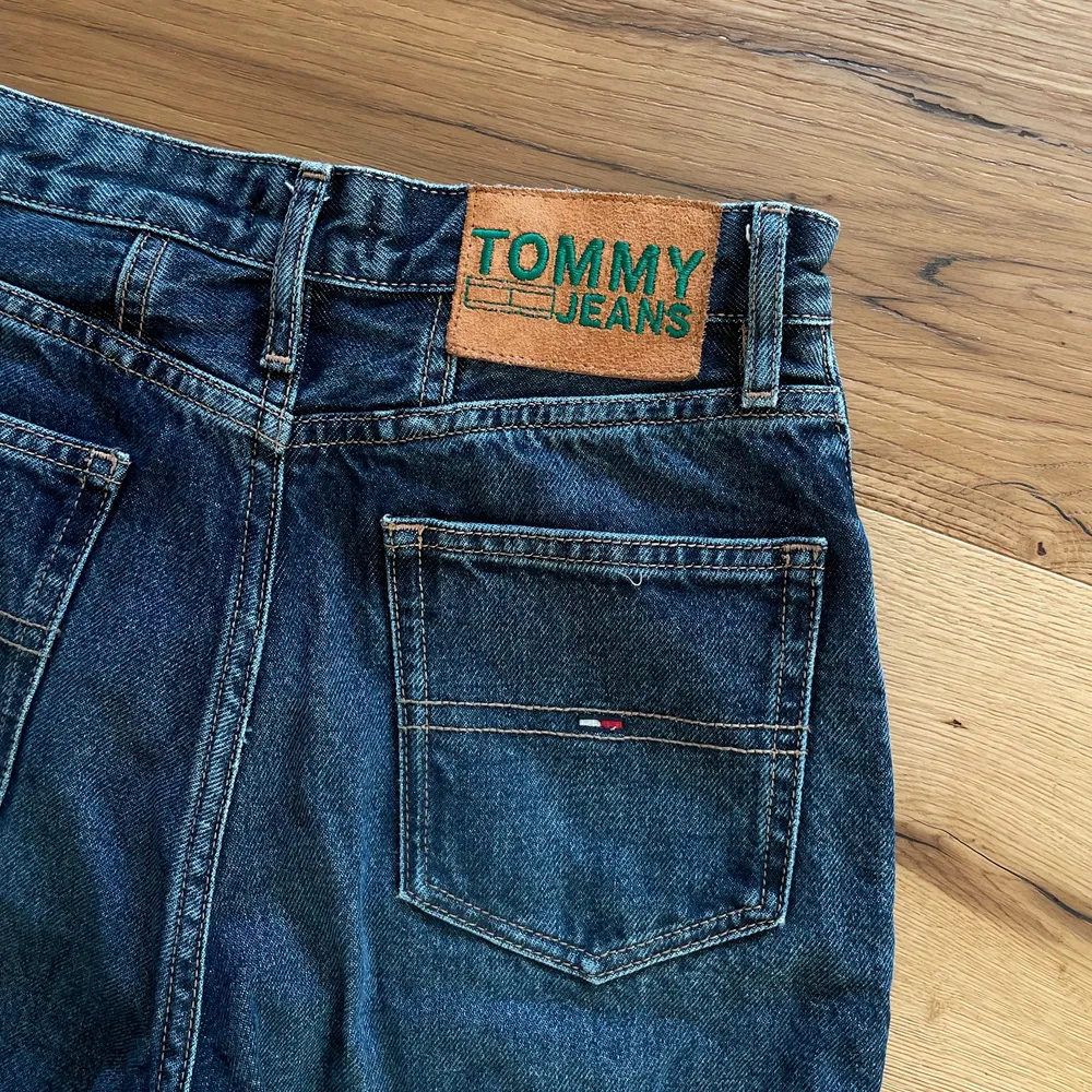 Tommy jeans Size 24 lengt 30 Never used. Jeans & Byxor.