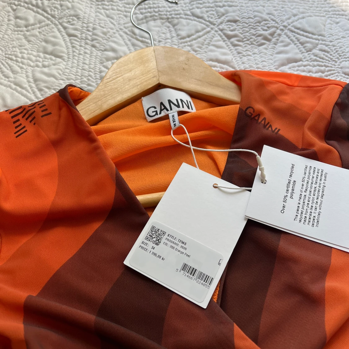 Oanvänd wrap top från GANNI 🧡 - 90