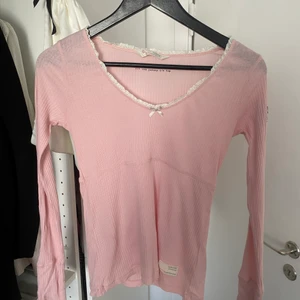Odd Molly tröja - Odd Molly tröja i ljusrosa, strl 0 (XS), bra skick, nypris var 695 kr