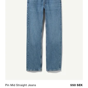 Weekday jeans - Helt nya jeans från weekday, aldrig annvända, prislapp finns kvar! Tveka inte vid frågor eller fler bilder! Storlek 23/32