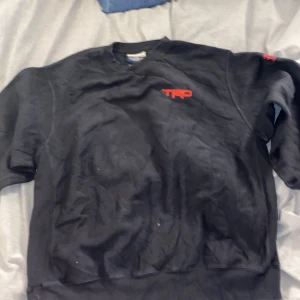 vintage sweatshirt - bra