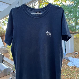 Stüssy t-shirt - Storlek S Använd varsamt i ett bra tag, cond 7/10