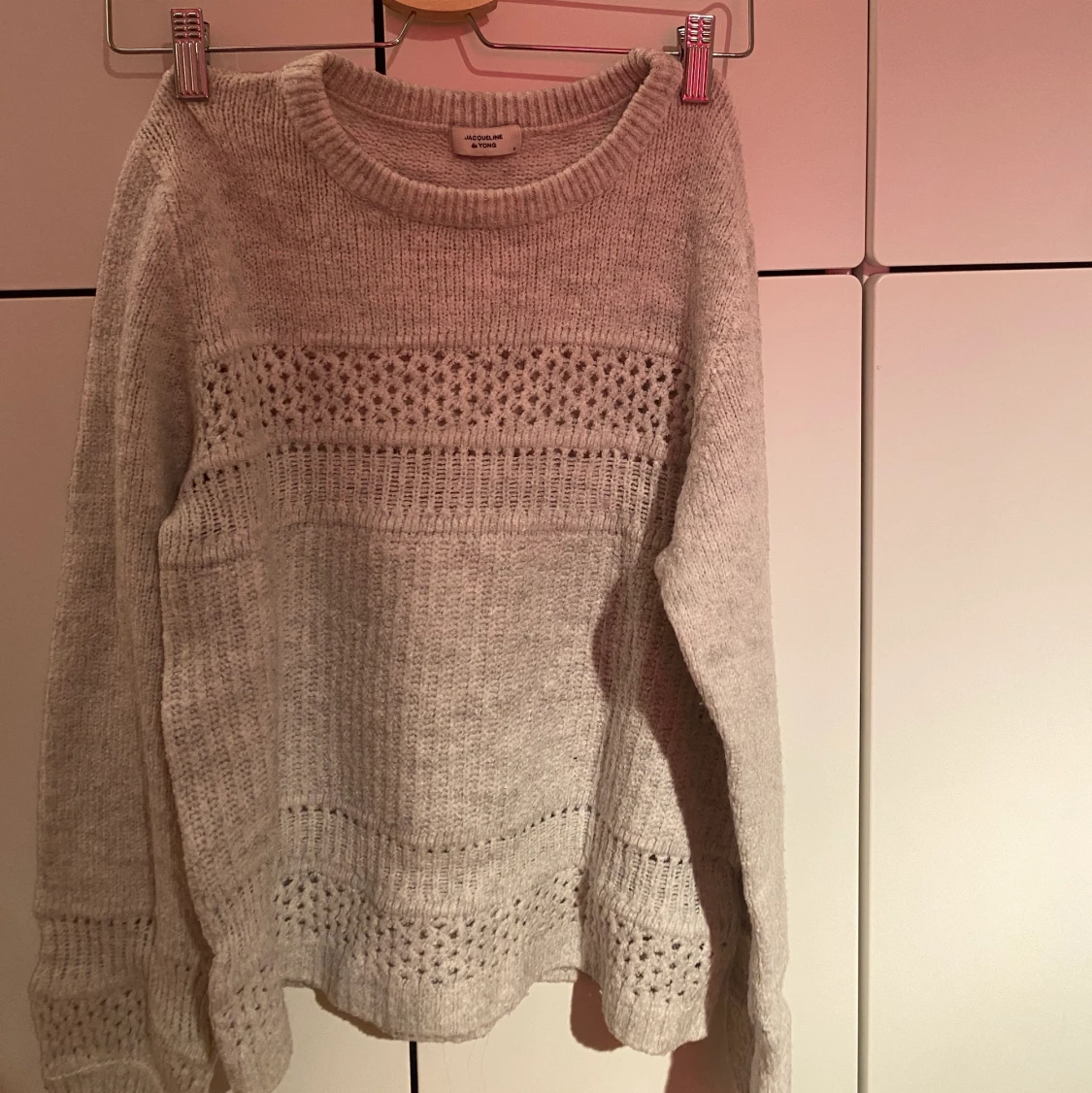 Jacqueline de Yong stickad tjocktröja
