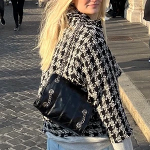 Vår jacka - Säljer denna vår jacka! Super snygg! Aldrig använd, högst 1 gång, storlek S, 