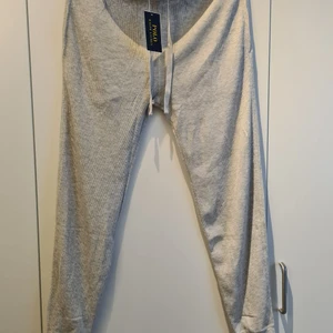 Mjukisbyxor/långkalsonger  - Pyjamas/långkalsonger 