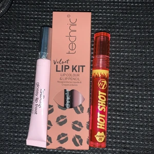 Lip kit och lipgloss  - Lip kit säljer jag för 60kr de andra två för 40kr helt oanvända