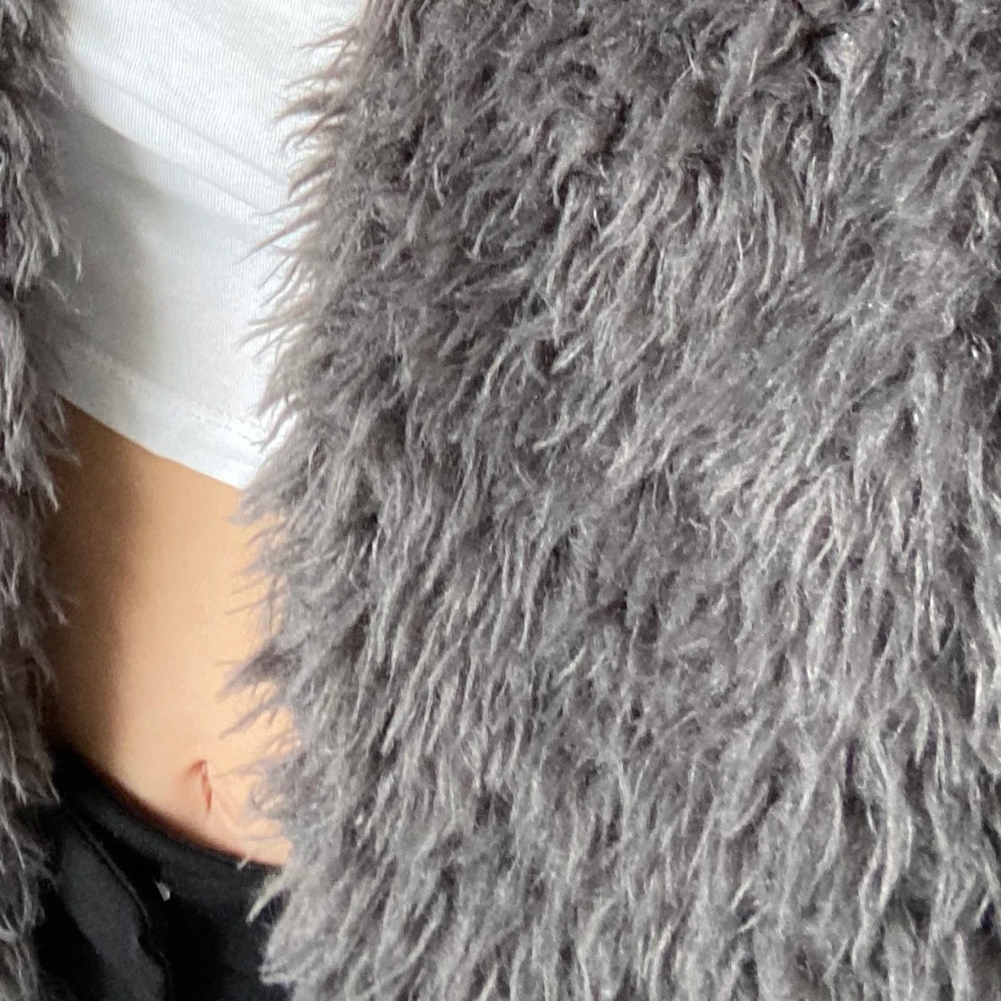 Mjuk mörkgrå jacka/ kofta 💐 - 91