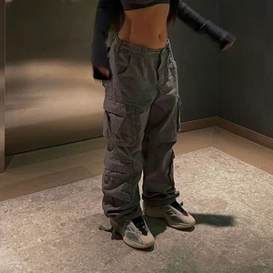 Brandit cargobyxor - Storlek M men passar som en L. Frakt tillkommer ❤️