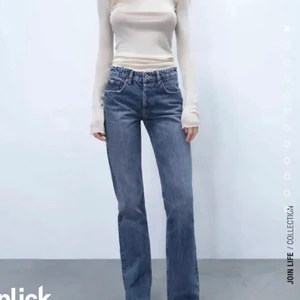 Mid Rise jeans  - Säljer mina mid Rise jeans från zara då de tyvärr är lite för korta i benen på mig. Jag kan även tänka mig att ta ett byte mot en större storlek! ❤️