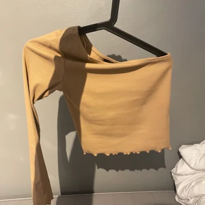 Beige tröja  - Så fin men använder aldrig! 12kr frakt 