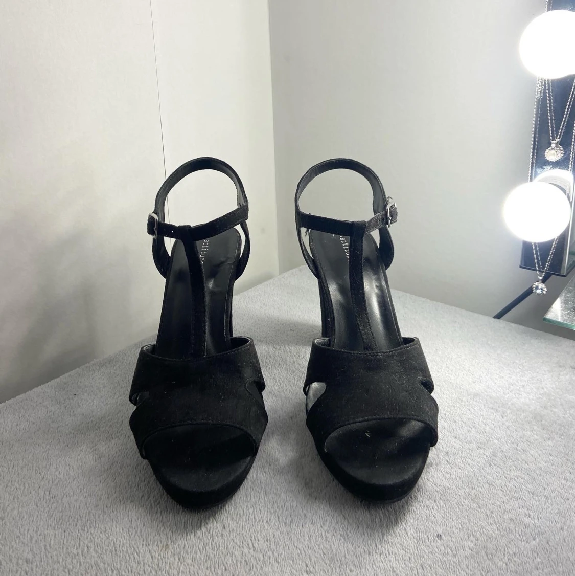 Svarta klackar  - 90