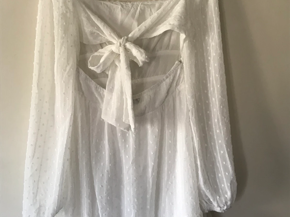 Supersöt vit klänning  - 90