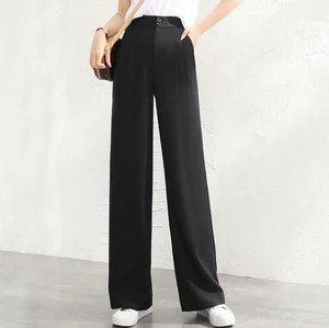 Kostymbyxor - Jättefina kostym byxor som tyvärr va försmå. Stl medium men är mer som en small/liten M (resår i midjan) Töjbara midjemått: 62 längd: 103