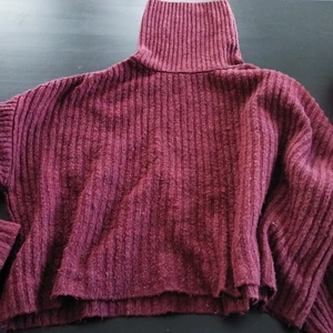 Gina tricot - Fint skick, lite noppig