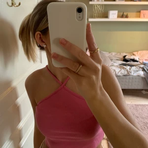 Rosa linne strl L - Fint rosa linne från Zara i storlek L. Perfekt nu till våren och sommaren💓💓 Passar mig som brukar ha storlek S. Säljer för 49kr + frakt. 