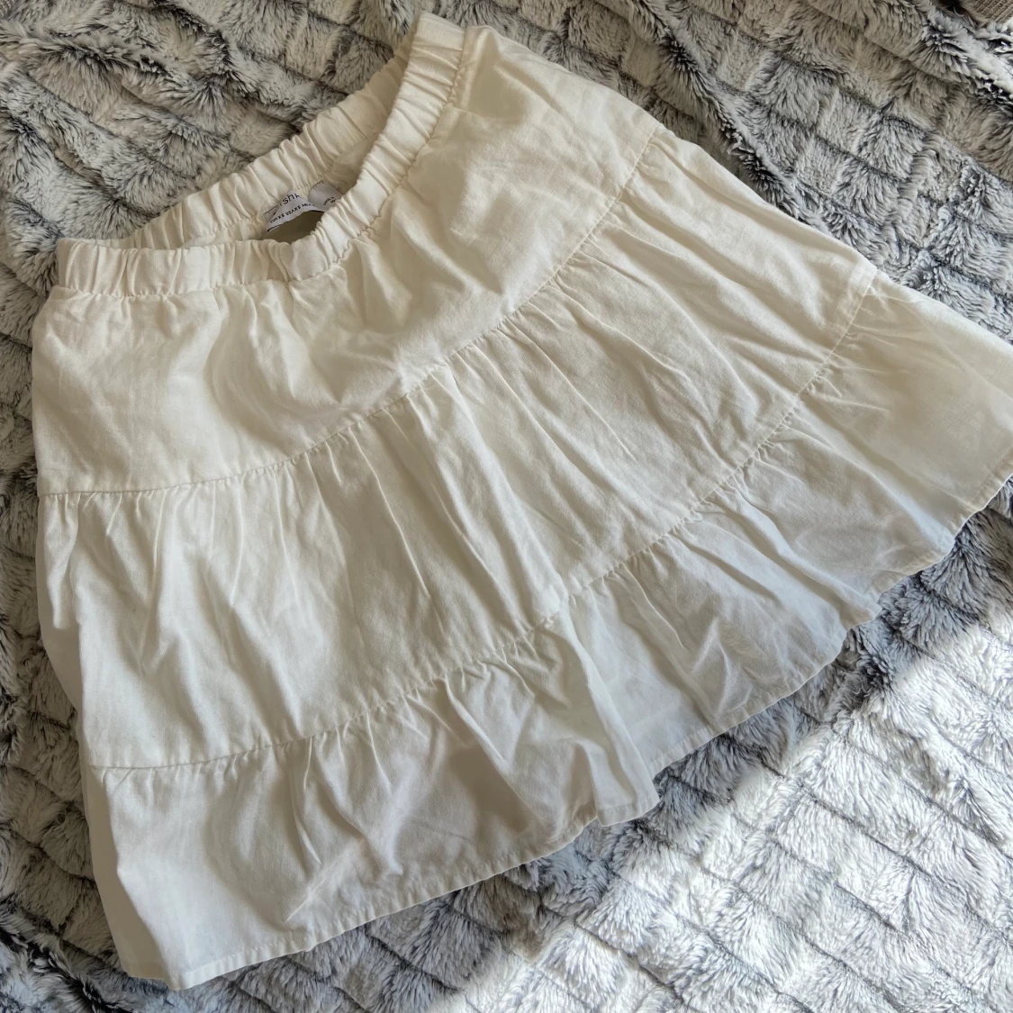 Vit volang kjol - 90