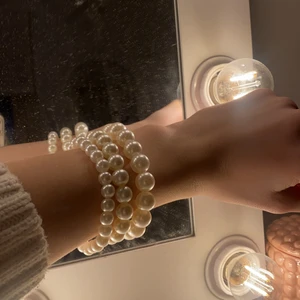 Tre jätte fina pärlarmband  - Tre jätte fina pärlarmband. 