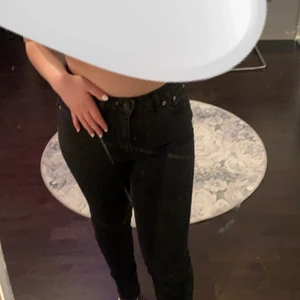 Svarta Skinny jeans  - Svarta Skinny jeans som är jätte bekväma