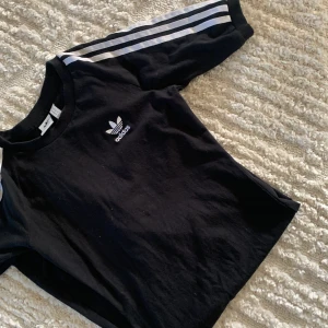 Adidas klänning  - I fint skick passar xs/s