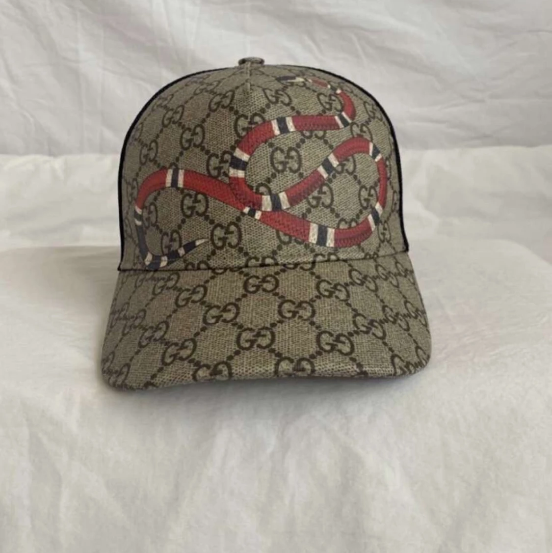 Gucci keps storlek M