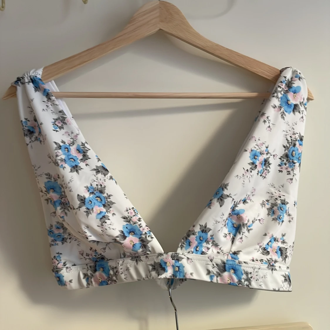 Helt oanvänd blommig bikini från ASOS - 90