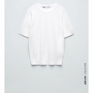 Zara stickad baströja - Har i grå också kolla mina andra annonser!! Man kan inte paxa!!!!