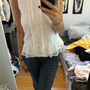 Vit topp!  - Dö snygg vit topp från Lindex! Aldrig använd!!! Så snygg och passar till allt 💘