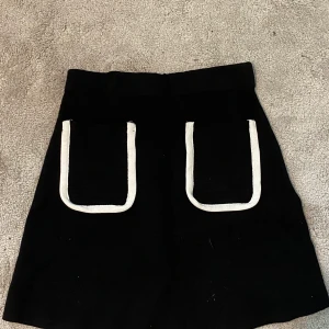 Zara kjol - Knappt använd kort zara kjol