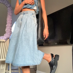 Arket jeanskjol - Jeanskjol från Arket. Nypris 1200kr säljer för 299kr