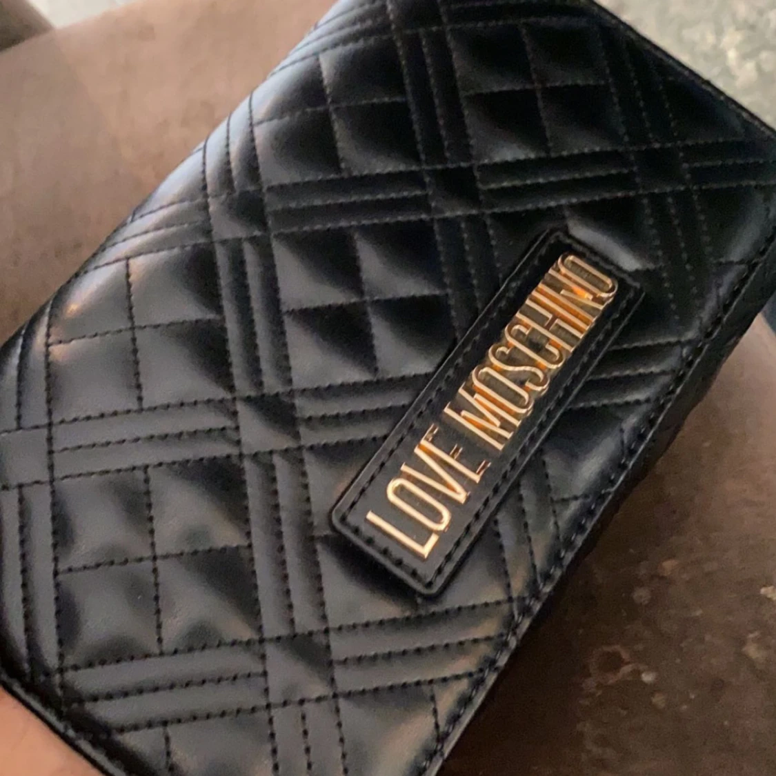 Moschino väska - 90