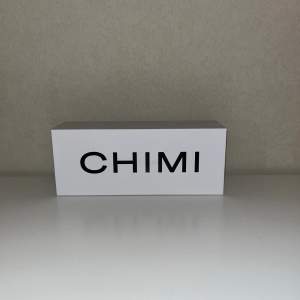 Chimi 02 black Helt nya (Aldrig använda) Båda boxarna, microfiberduk och påse ingår (Allt man får med när man köper Chimi) 