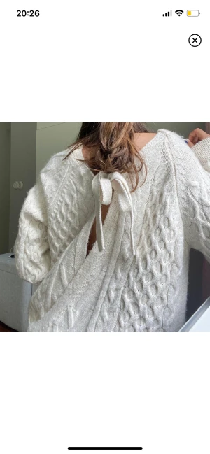 Stickad tröja  - Stickad tröja storlek M 270+frakt 