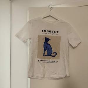 T-shirt från Ginatricot. Storlek XS/S. 30kr exklusive frakt 🥰