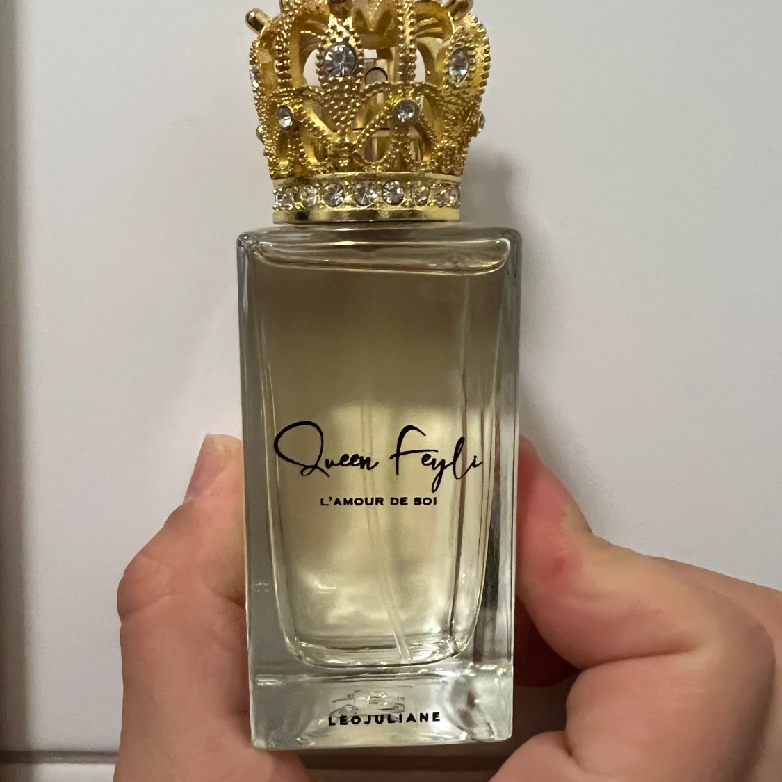 Queen Feylis egna parfym  - 90