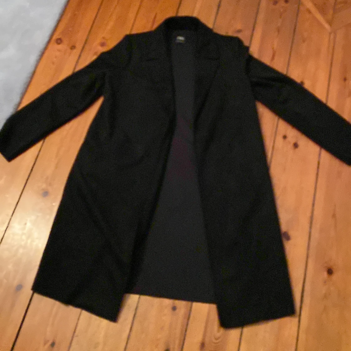 Helt oanvänd svart vårkampanj från Zara