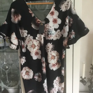 Tunika/klänning - Ny Tunika/klänning