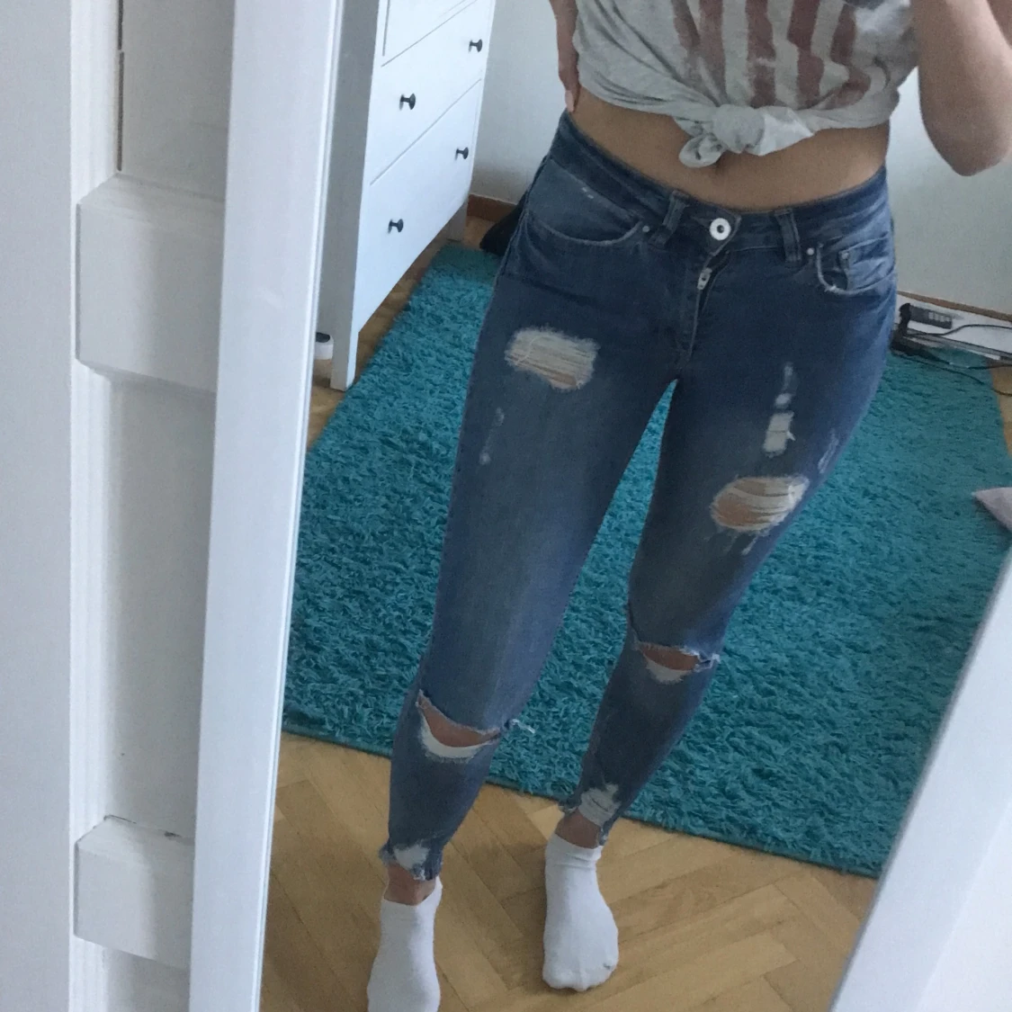 Primark jeans med slitningar